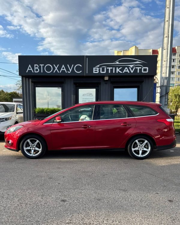 Ford Focus III - Image 3