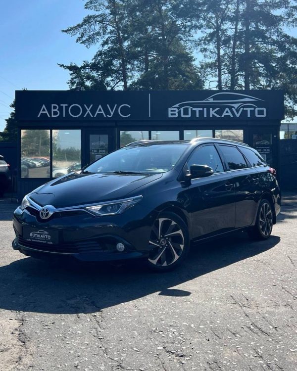 Toyota Auris II (E180) · Рестайлинг - Image 3