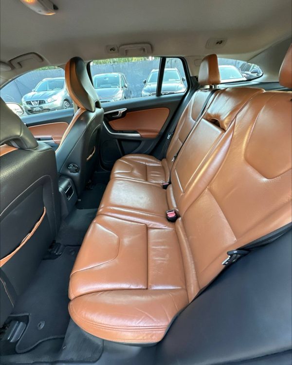 Volvo V60 I - Image 9