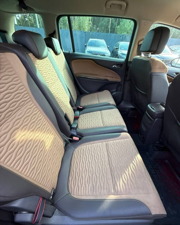 Opel Zafira C - Image 11