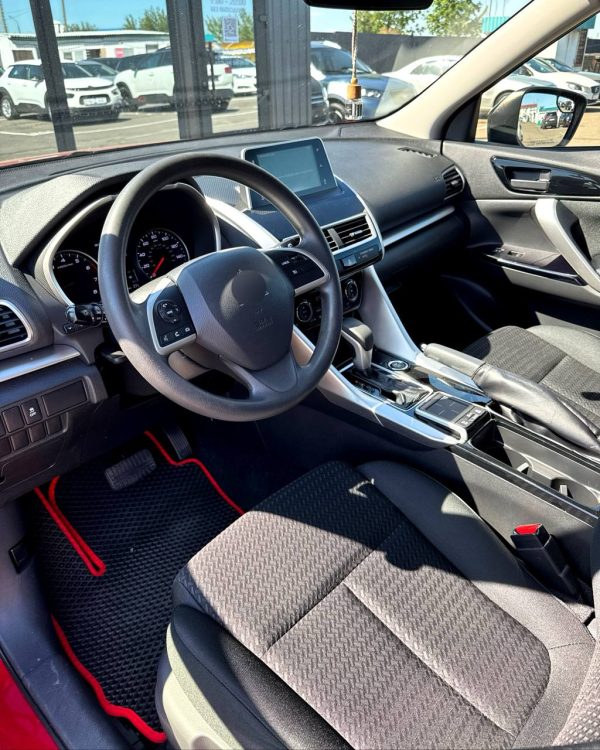 Mitsubishi Eclipse Cross I - Image 11