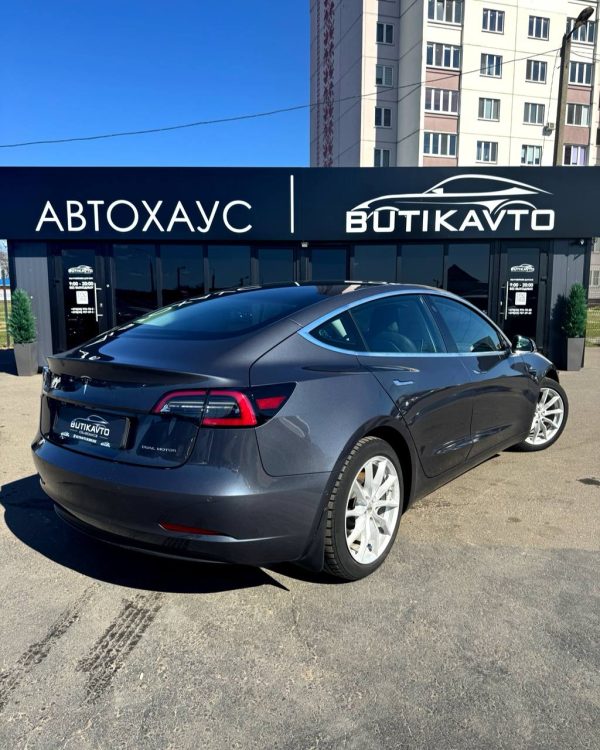 Tesla Model 3 I - Image 7