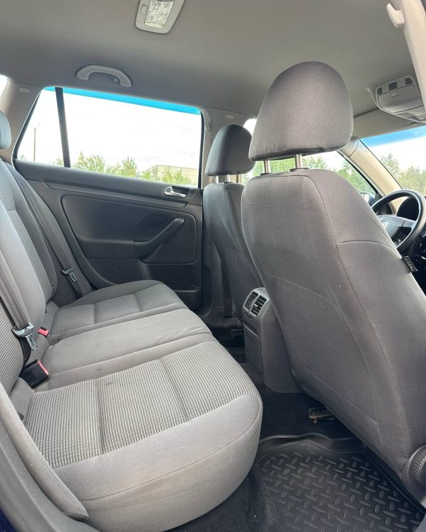 Volkswagen Golf V - Image 11