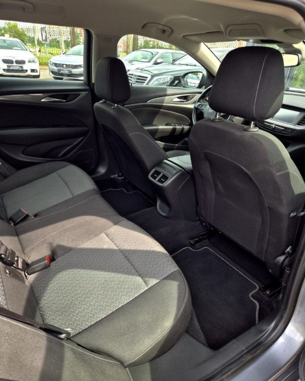 Opel Insignia II - Image 13