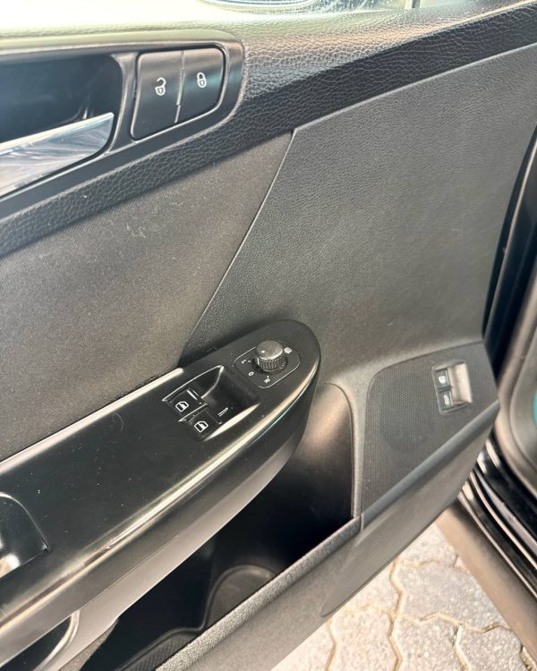 Volkswagen Passat B6 - Image 9