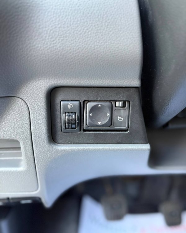 Nissan NV200 I - Image 17