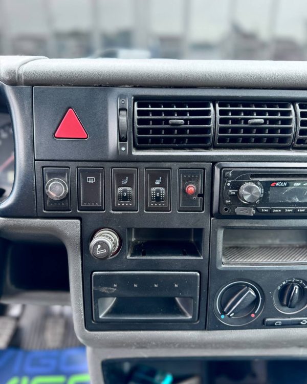 Volkswagen Caravelle T4 - Image 15