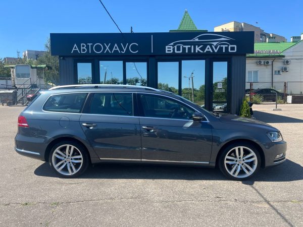 Volkswagen Passat B7 - Image 8