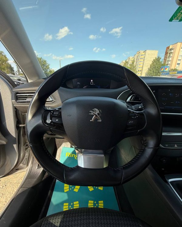 Peugeot 308 T9 · Рестайлинг - Image 11