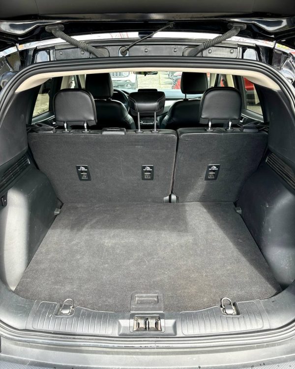 FORD ESCAPE - Image 16