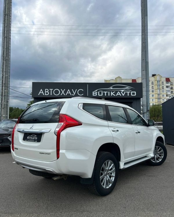 Mitsubishi Pajero Sport III - Image 6