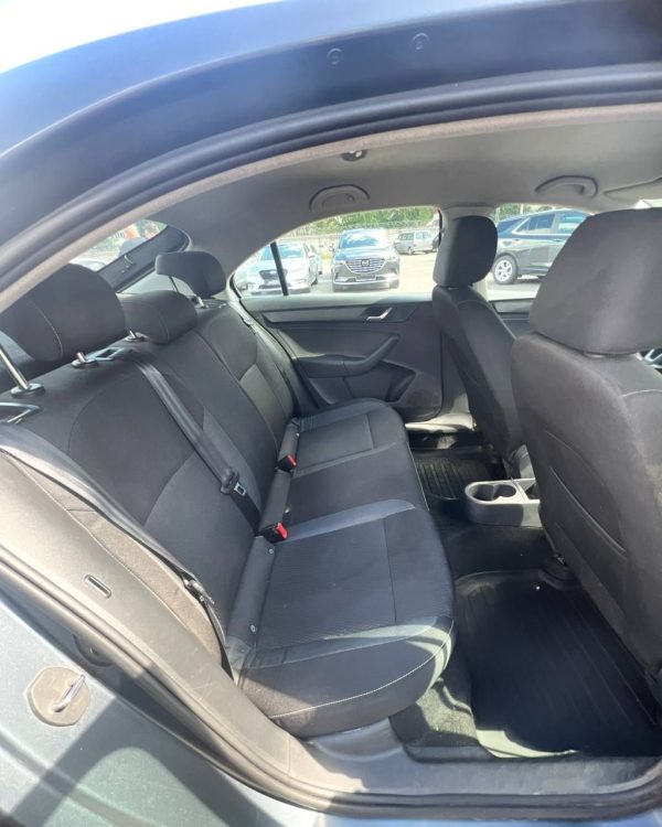 Skoda Rapid I - Image 11