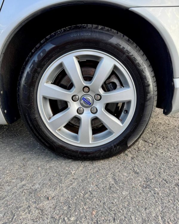 Volvo V70 III - Image 13