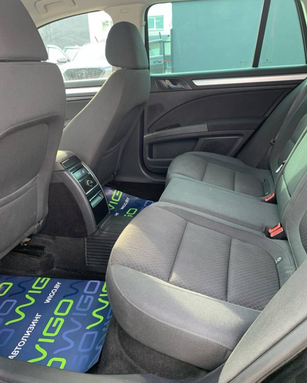 SKODA SUPERB - Image 9