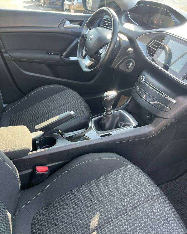 Peugeot 308 T9 · Рестайлинг - Image 14