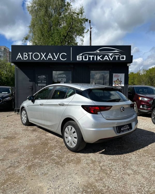 Opel Astra - Image 4