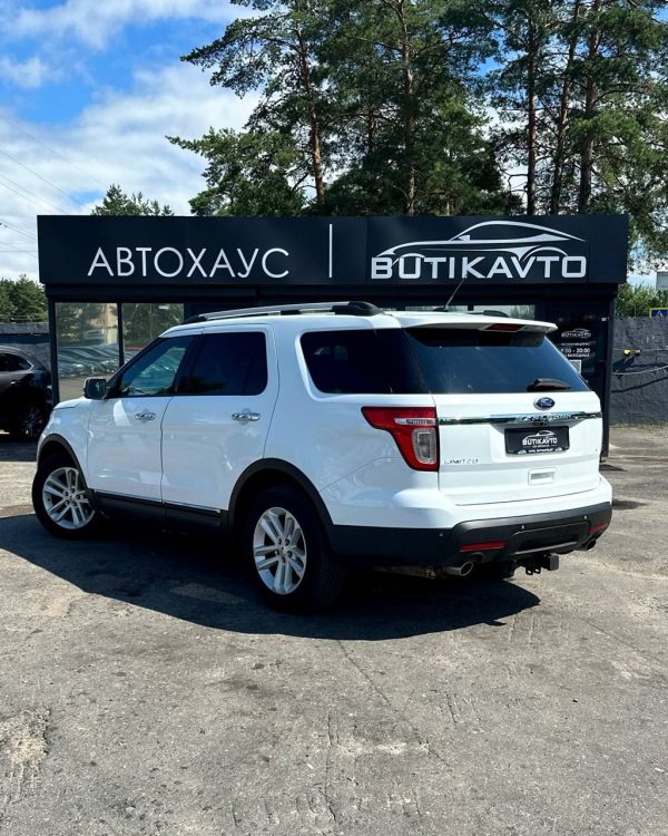 Ford Explorer V - Image 4