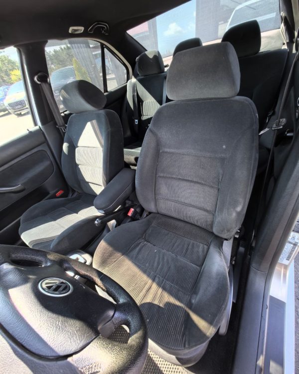 Volkswagen Bora I - Image 10
