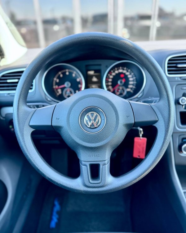 Volkswagen Golf VI - Image 15