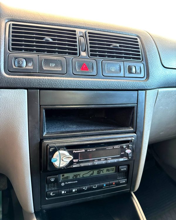 Volkswagen Golf IV - Image 12