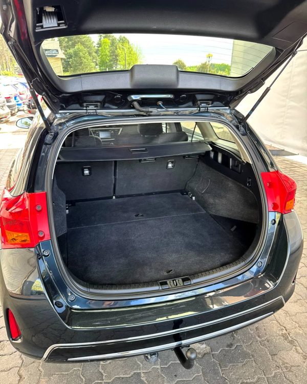 Toyota Auris II (E180) - Image 14