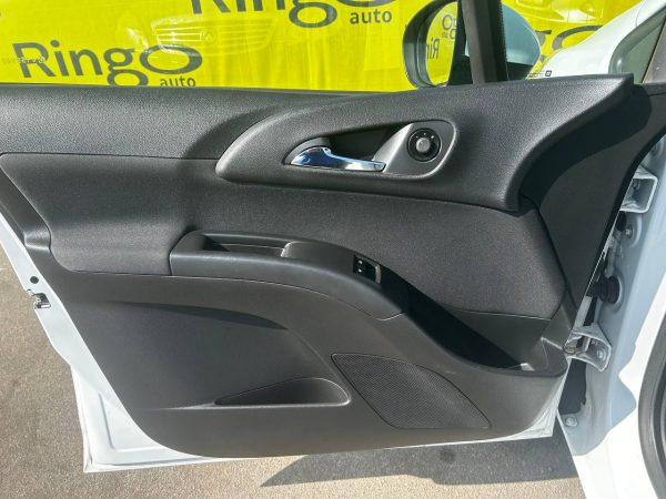 Opel Meriva II - Image 9