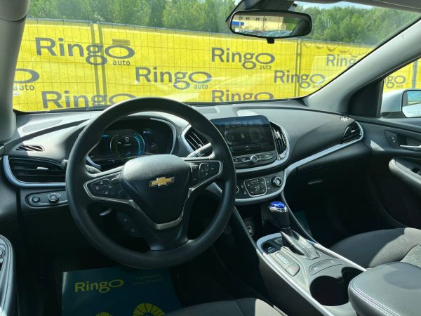Chevrolet Volt II - Image 18