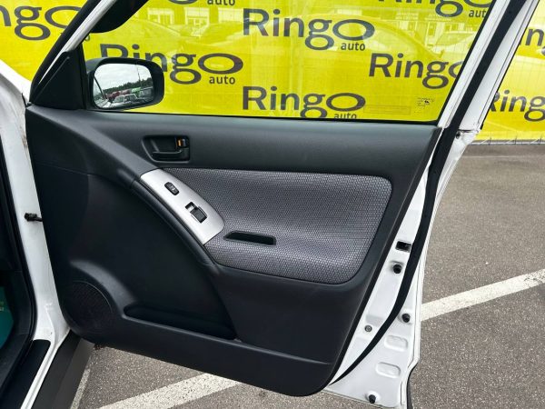 Pontiac Vibe I · Рестайлинг - Image 16