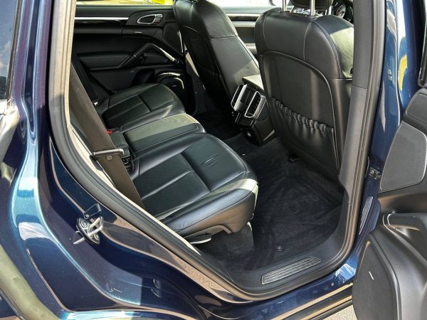 Porsche Cayenne II · 958 - Image 14