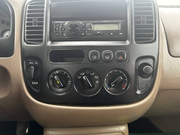 Ford Maverick II - Image 24