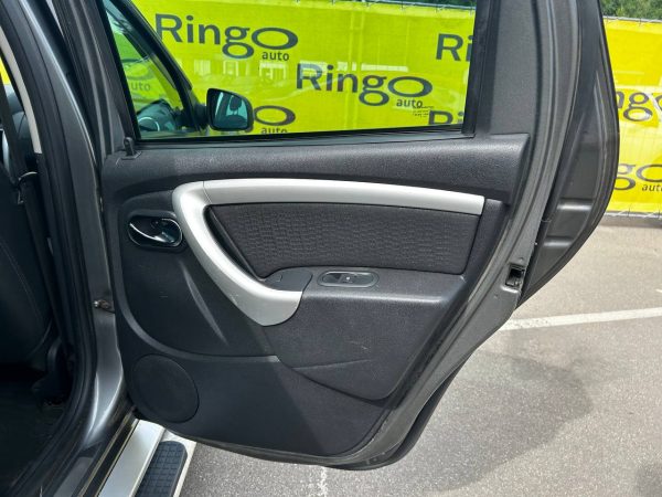 Nissan Terrano D10 - Image 14