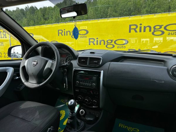 Nissan Terrano D10 - Image 18