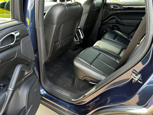 Porsche Cayenne II · 958 - Image 13