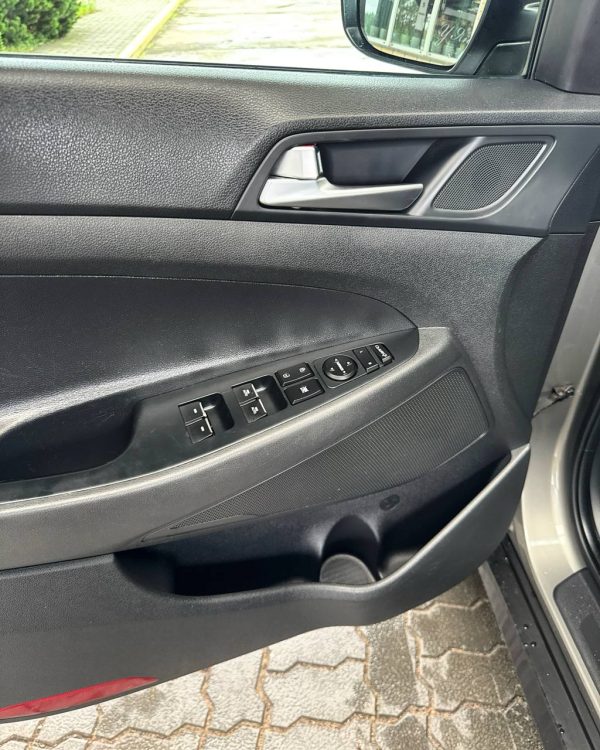 Hyundai Tucson III · Рестайлинг - Image 9