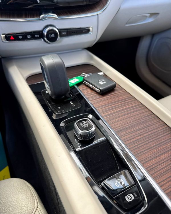 Volvo XC60 II · Рестайлинг - Image 16