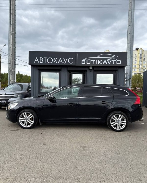volvo v60 - Image 8