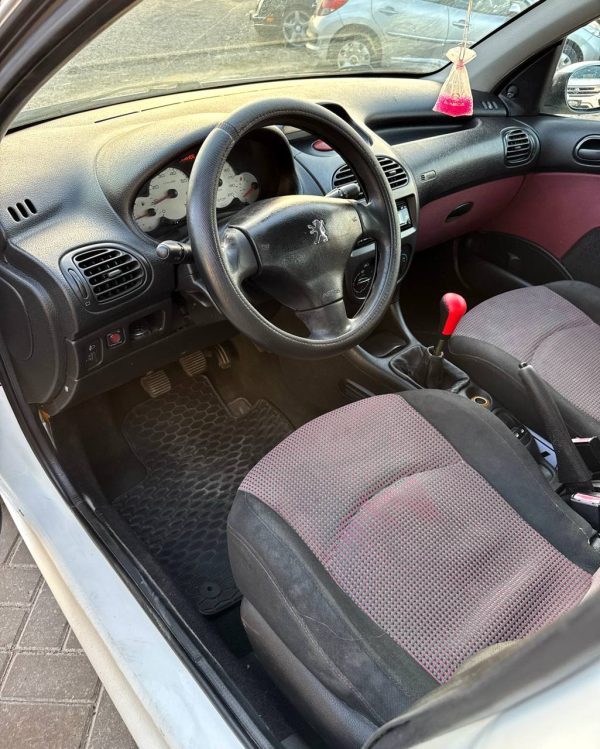 Peugeot 206 I - Image 10