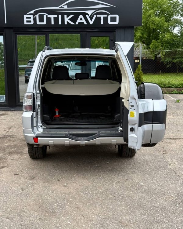 Mitsubishi Pajero IV  2-й рестайлинг - Image 17