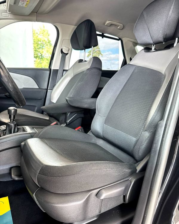 Citroen C4 Picasso II - Image 10