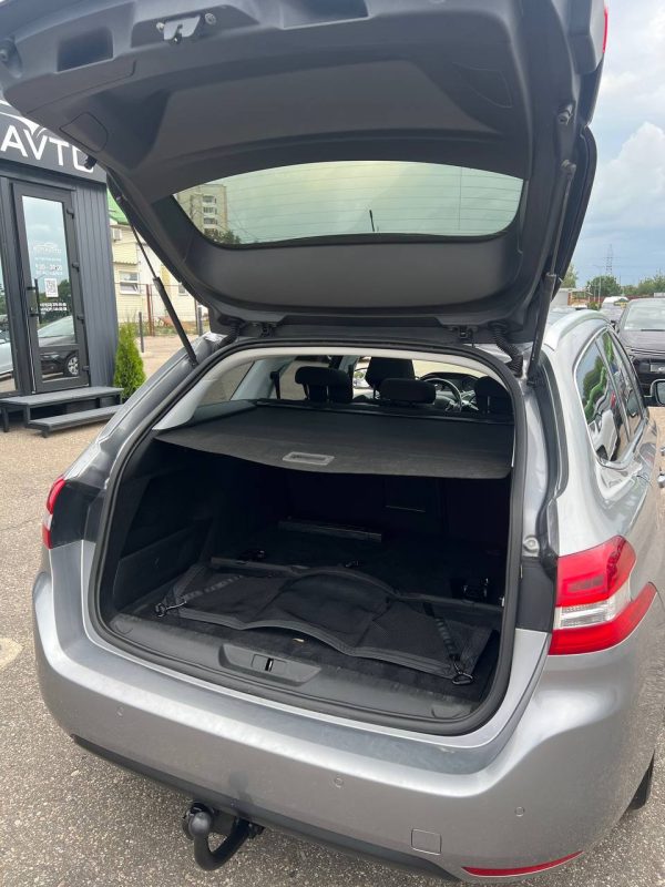 Peugeot 308 T9 - Image 17