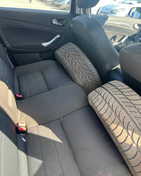 Ford Mondeo IV - Image 12