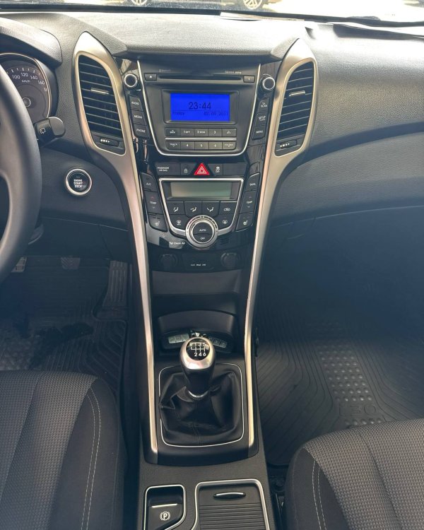 Hyundai i30 GD - Image 15