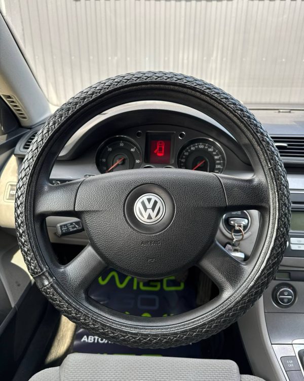 Volkswagen Passat B6 - Image 15