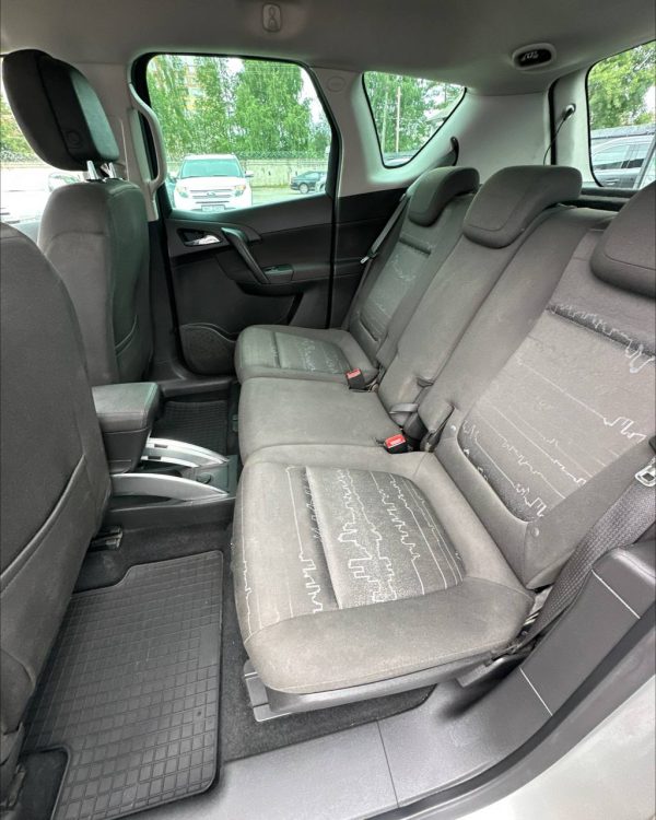 Opel Meriva II - Image 9