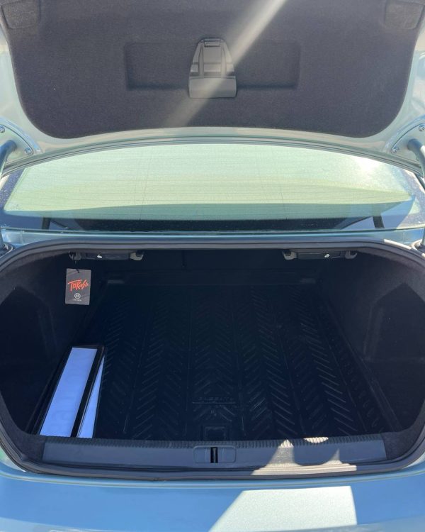 Volkswagen Passat B7 - Image 12