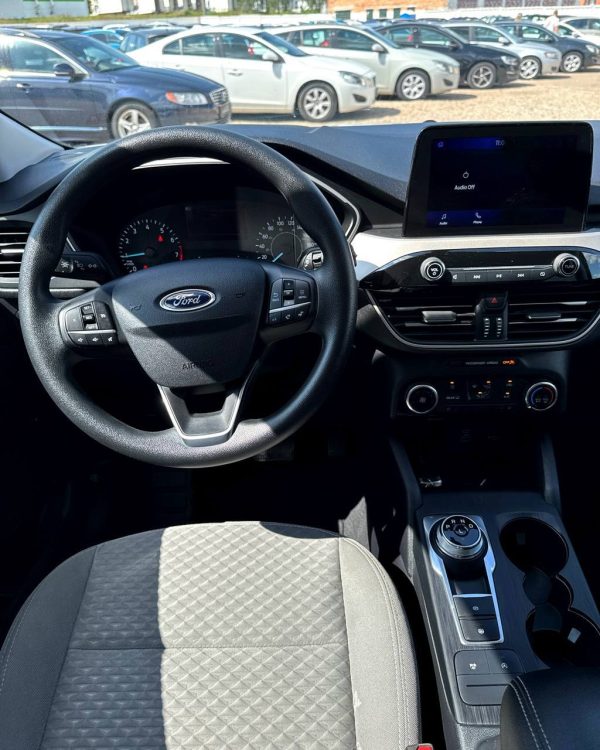 Ford Escape IV - Image 14