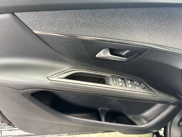 Peugeot 3008 II - Image 9