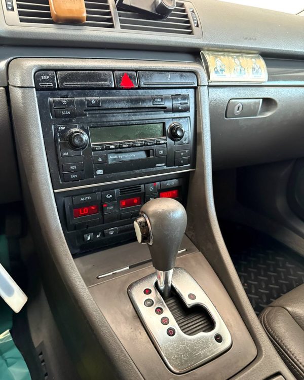 Audi A4 B6 - Image 12