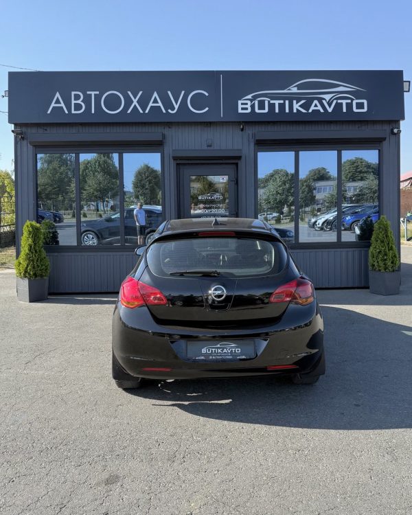 Opel Astra J - Image 6