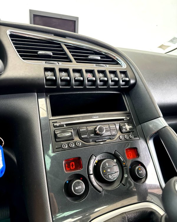Peugeot 3008 I - Image 12